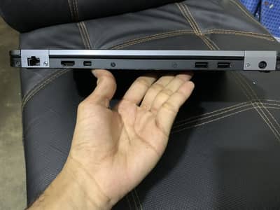 Dell Latitude 7270 Core i7 ( Touchscreen )| 8gb Ram (DDr4) | 256gb ssd