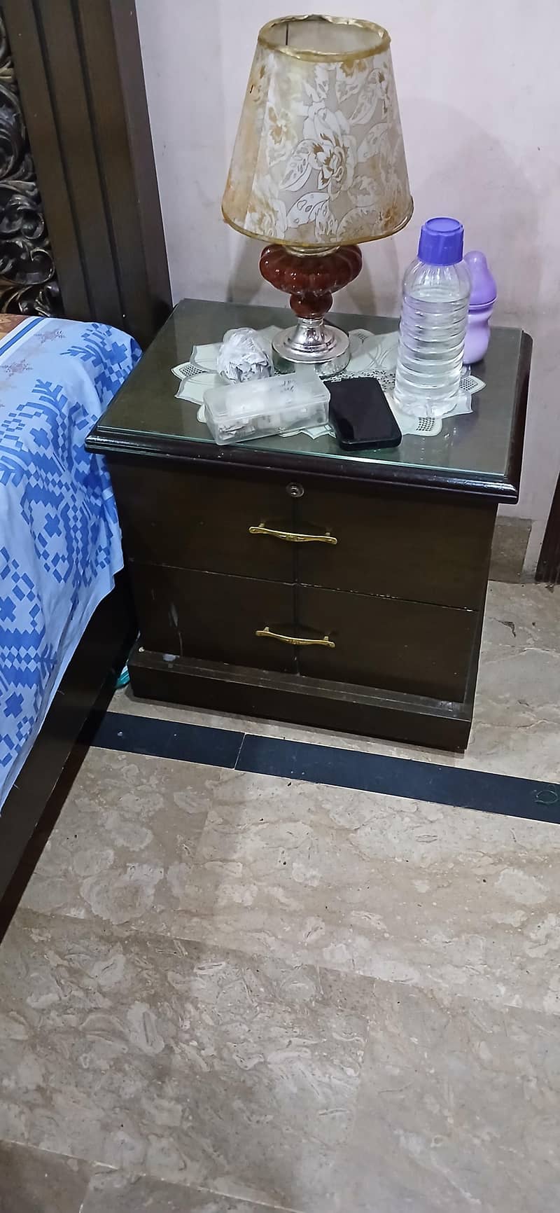 Bed set solid like new 0