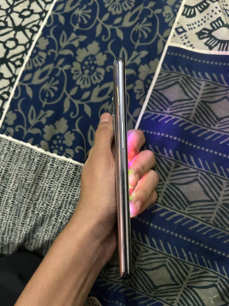One Plus 9 4