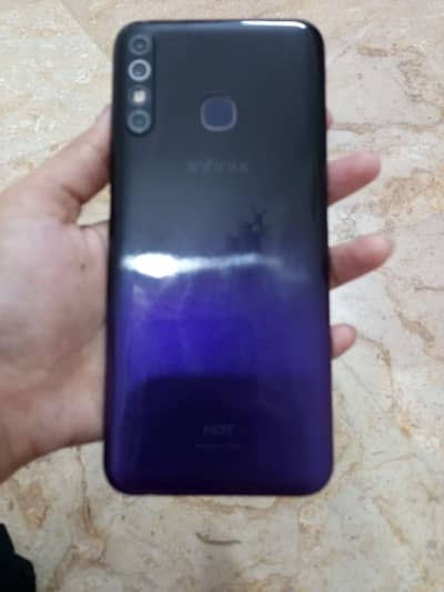 Infinix Hot 8