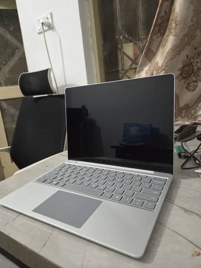 Microsoft Surface Go i5 10 gen