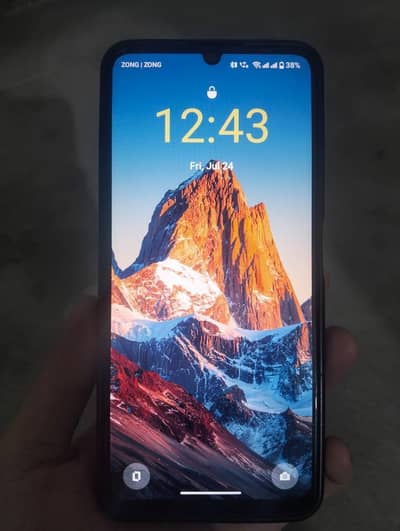 Realme Not 70 10/10 with box charger
