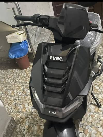 Evee S1 Air Graphine 3490 km used brand new just 250 k full and final