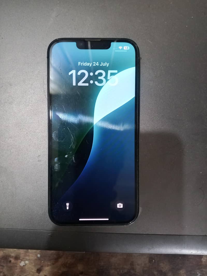 Apple iPhone 13 0