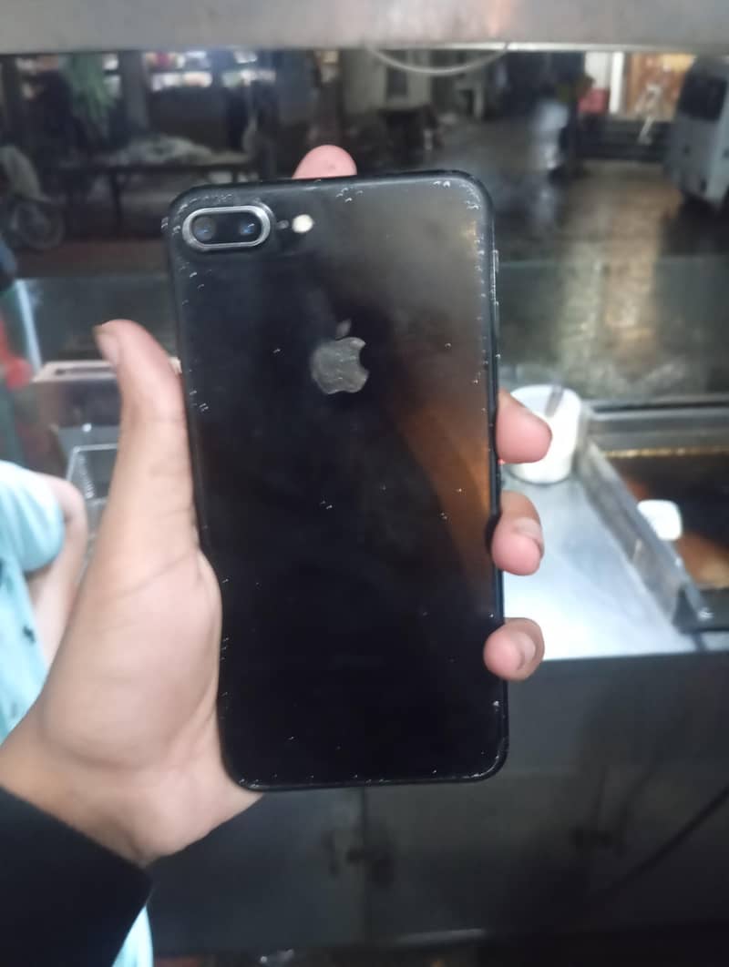 Apple iPhone 7 Plus 2