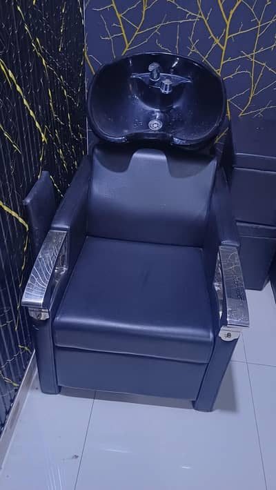 Salon Accessories for Sale
