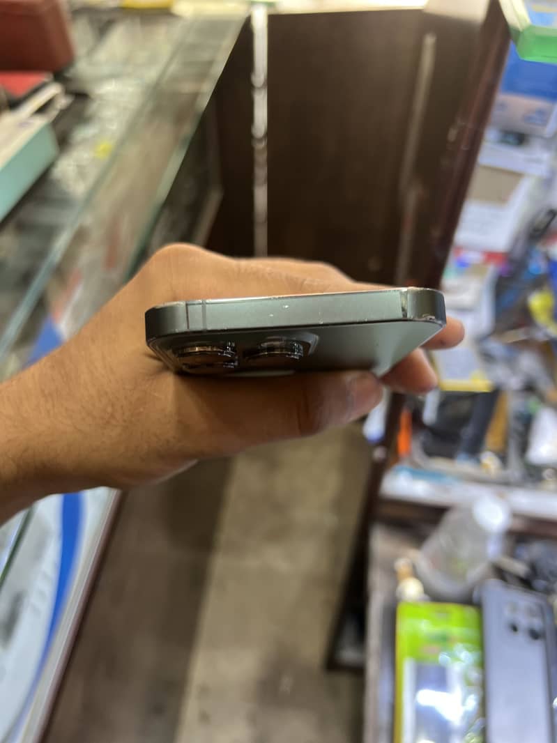 iPhone 13 Pro 3
