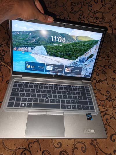 HP ELITEBOOK i7 840 G8 11 GENERATION