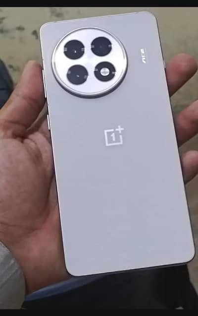 One Plus 13r