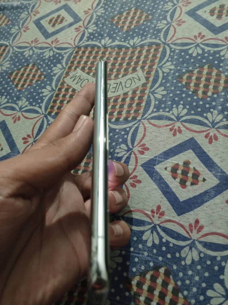 One Plus 9 Pro 4