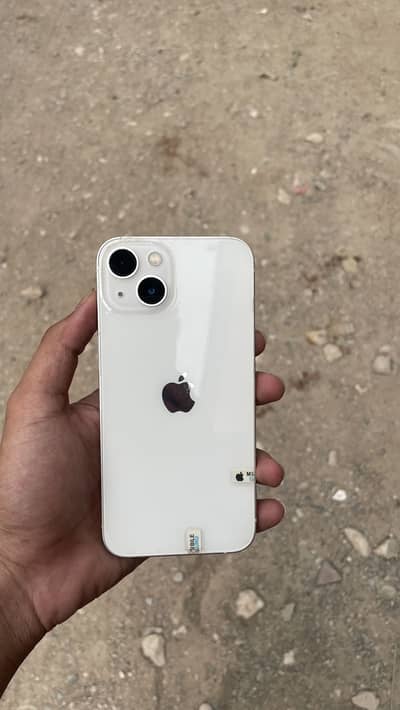 Apple iPhone 13
