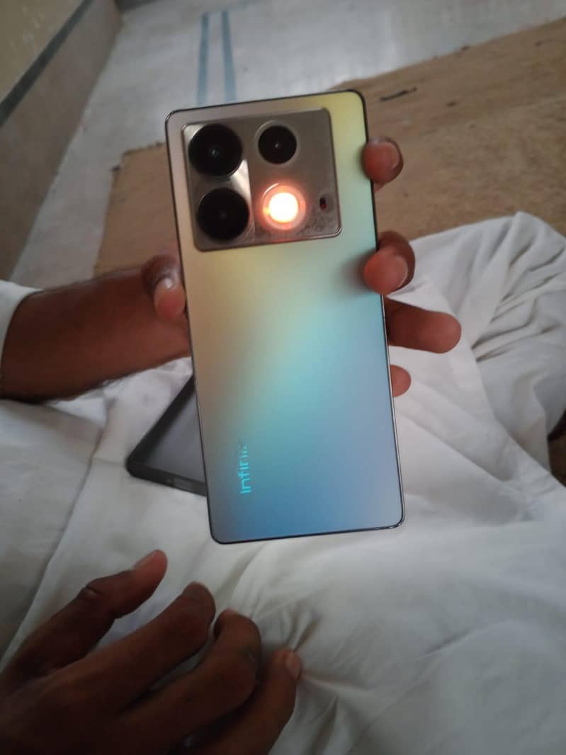 Infinix Note 40 6