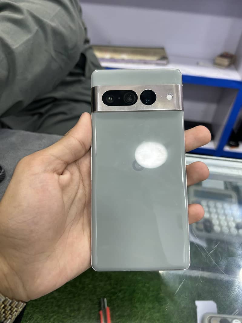Google pixel 7 pro 2