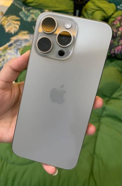 Iphone 15 pro max dual physical