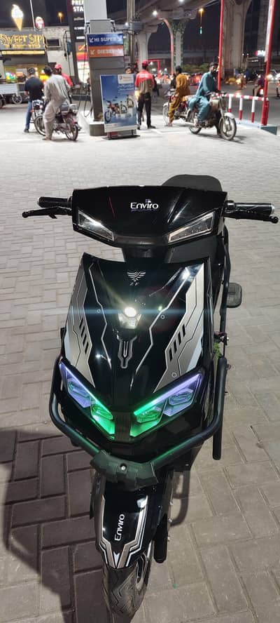 electric Scooty lithium battery wali ek charging mein 100 kilometer