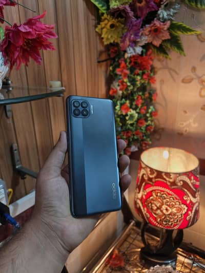 OPPO F17 Pro