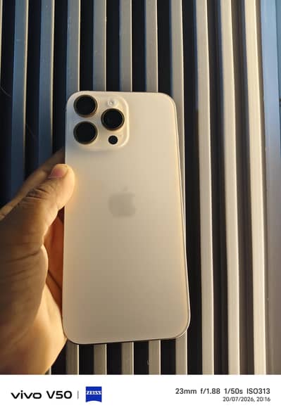 Apple iPhone 16 Pro Max