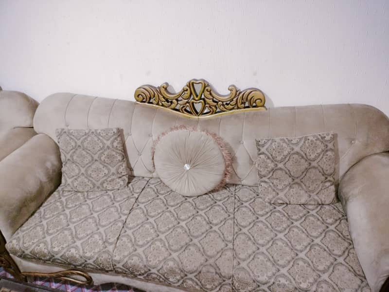 Modern sofa. 3