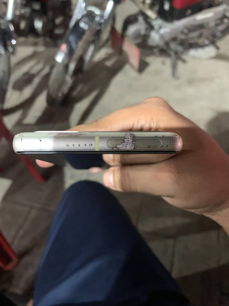 Google Pixel 7 3