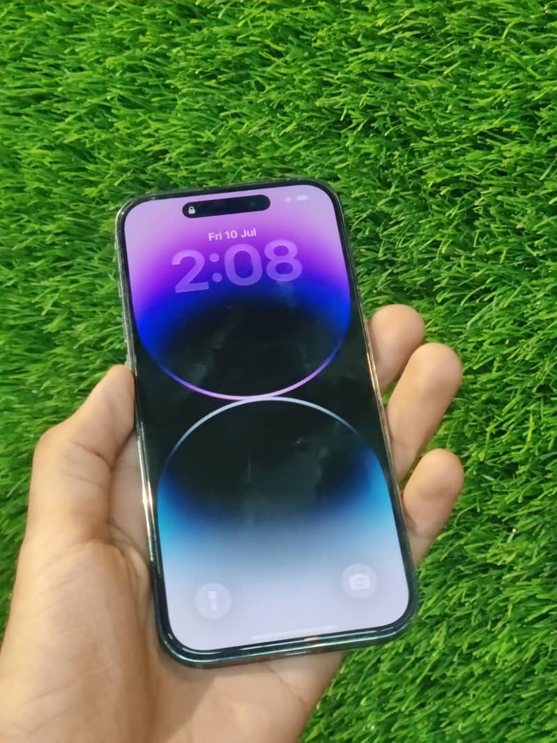 Apple iPhone 14 Pro 0
