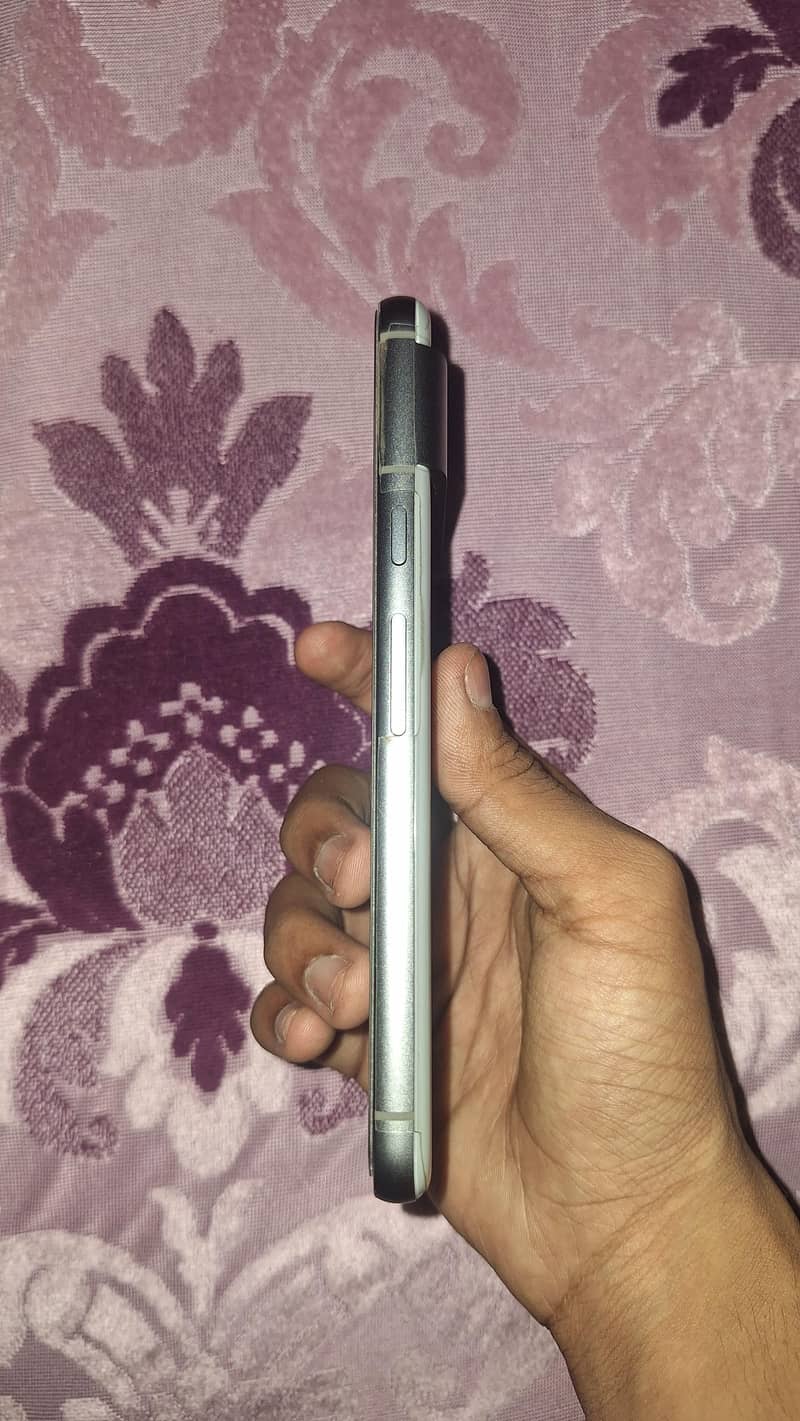 Google Pixel 8 1