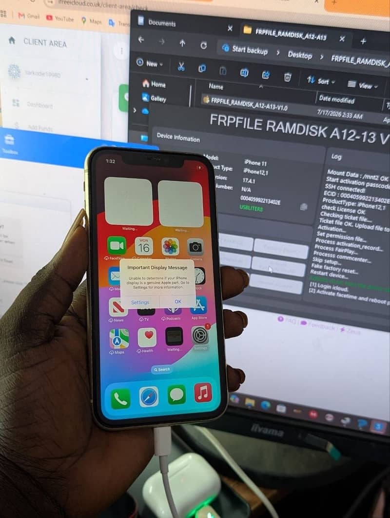 iPhone XS 3