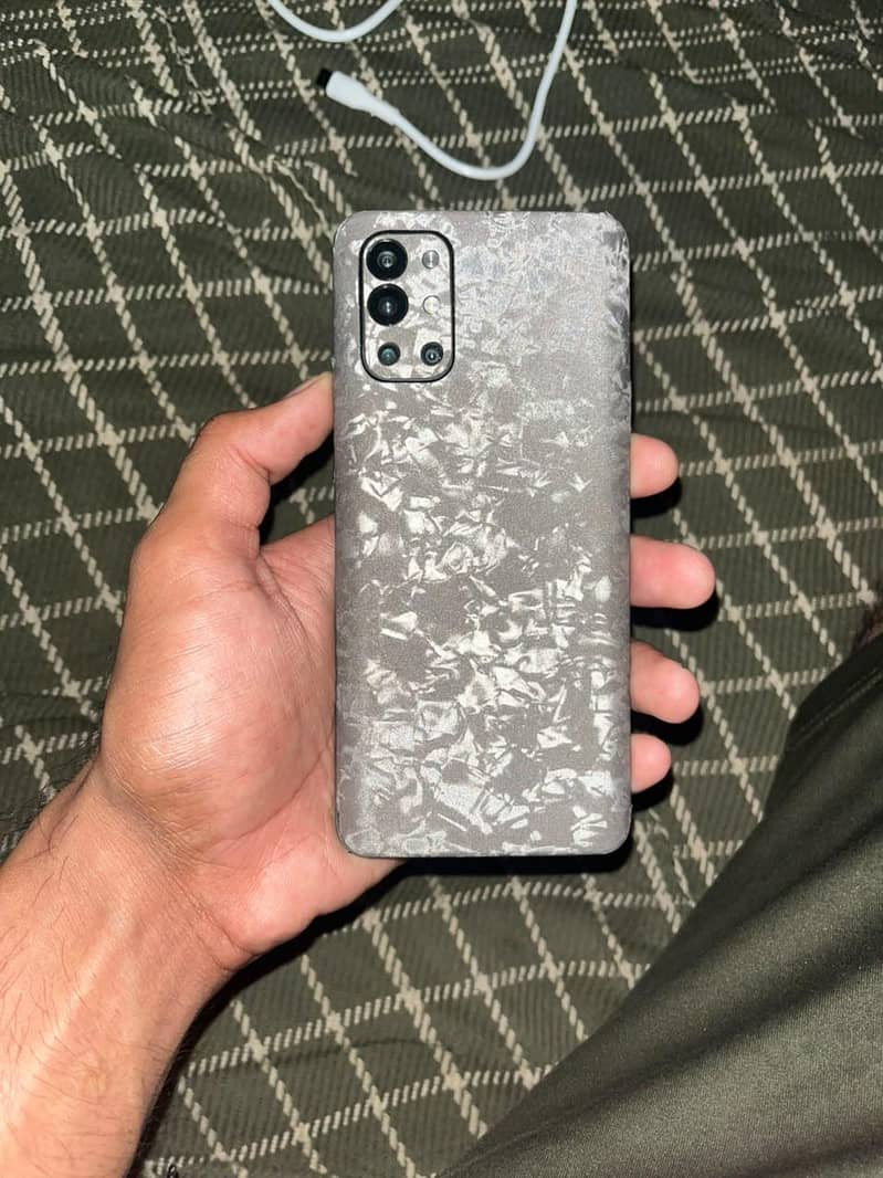 One Plus 9R 0