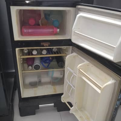 Excellent Condition double door fridge + freezer