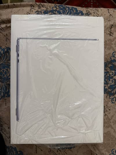 Macbook Air M5 - 16/512gb - Brand New Box Pack