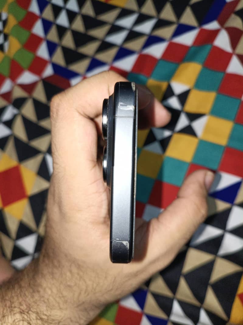 Apple iPhone 15 Pro 7