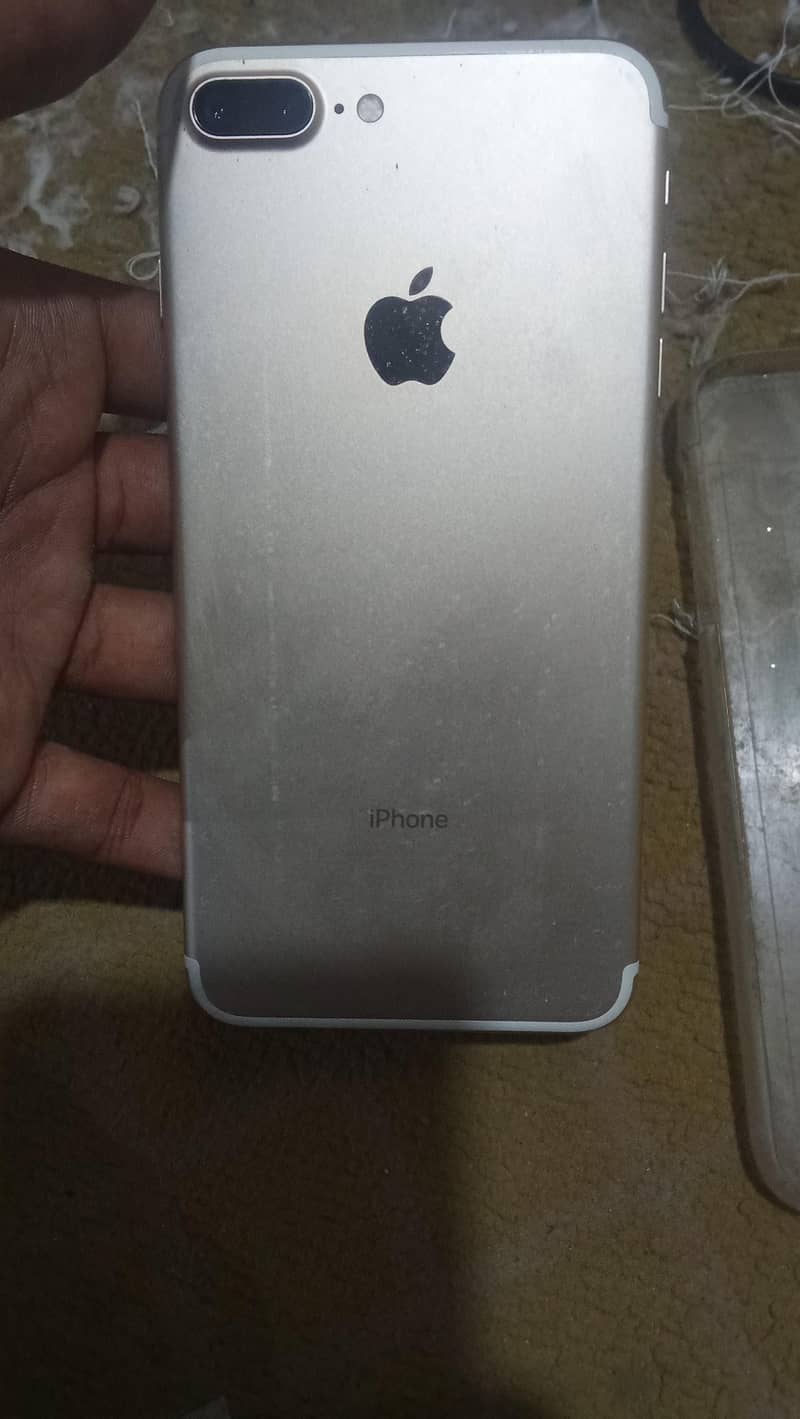 Apple iPhone 7 Plus 0