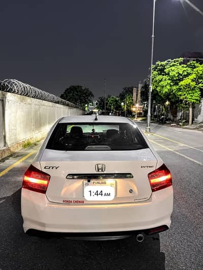 Honda City 2020 B2B Geniun Automatic Scratchless car