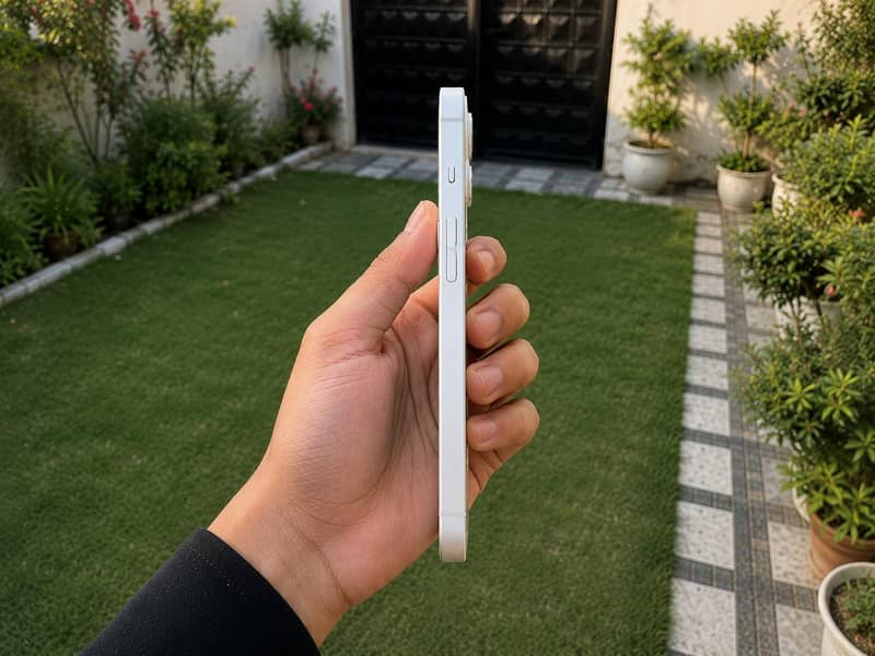 iPhone 14 2
