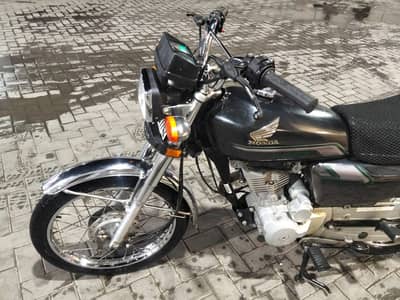 Honda CG 125 Self Start 2023 Model – First Owner Bike