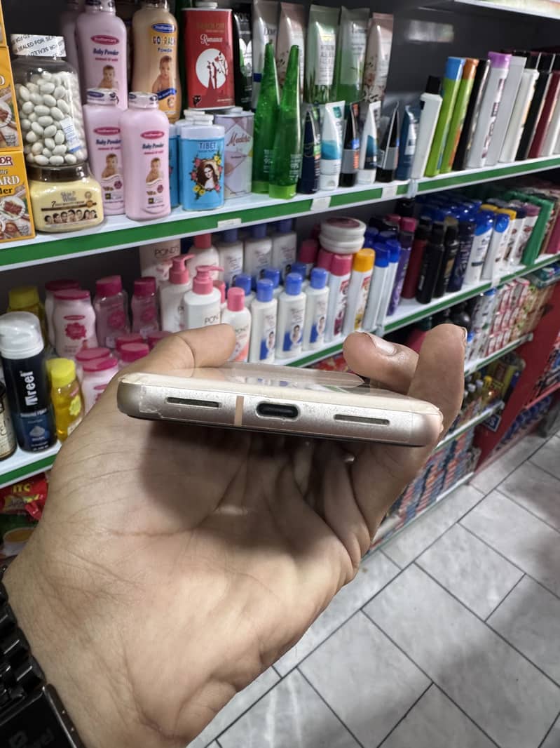 Google pixel 8 1