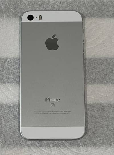 iPhone SE 128gb pta approved