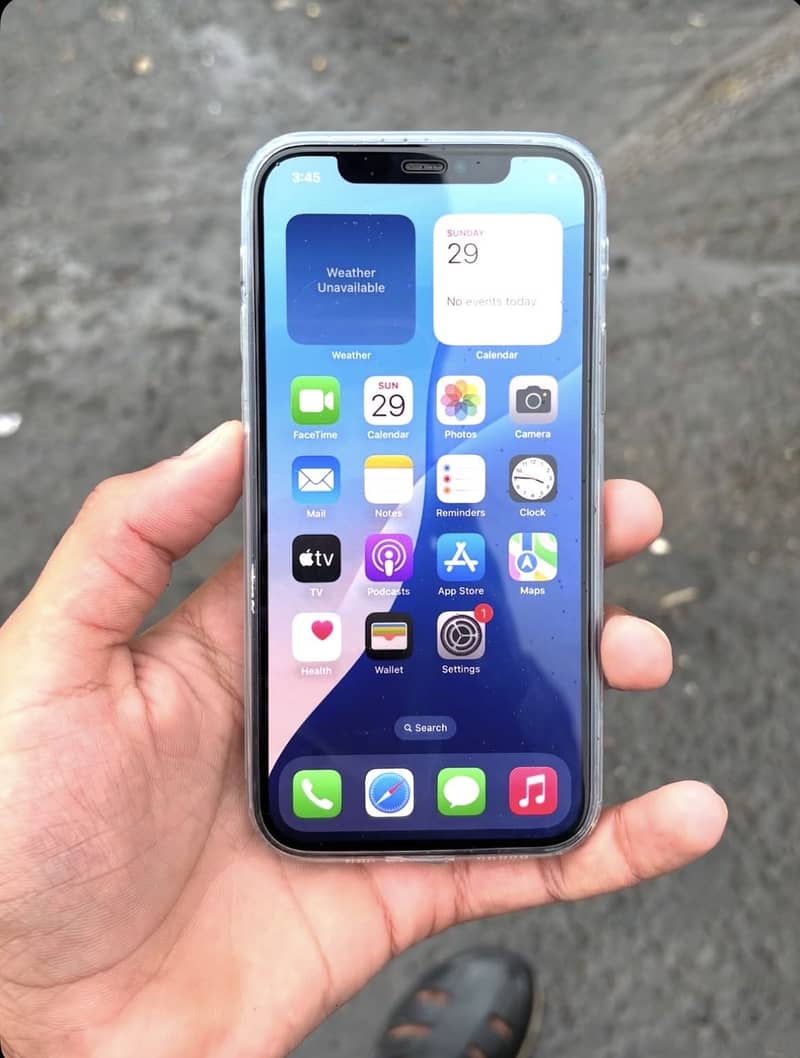 iPhone 12 (mint condition) 3
