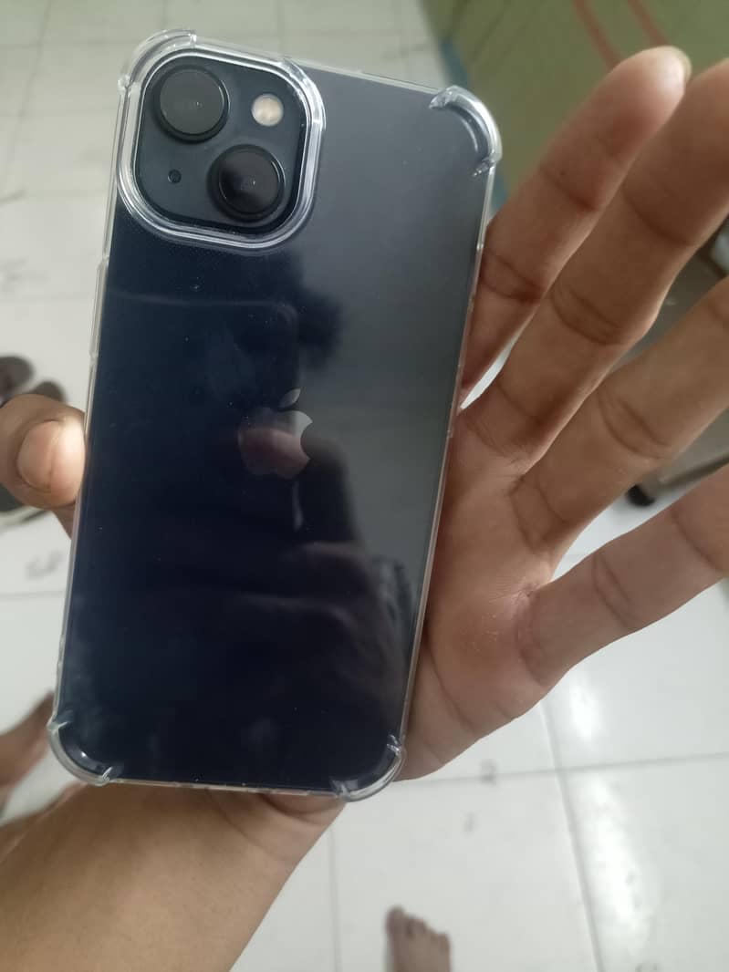 Apple iPhone 13 1