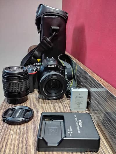 Nikon D5600 10/10 condition