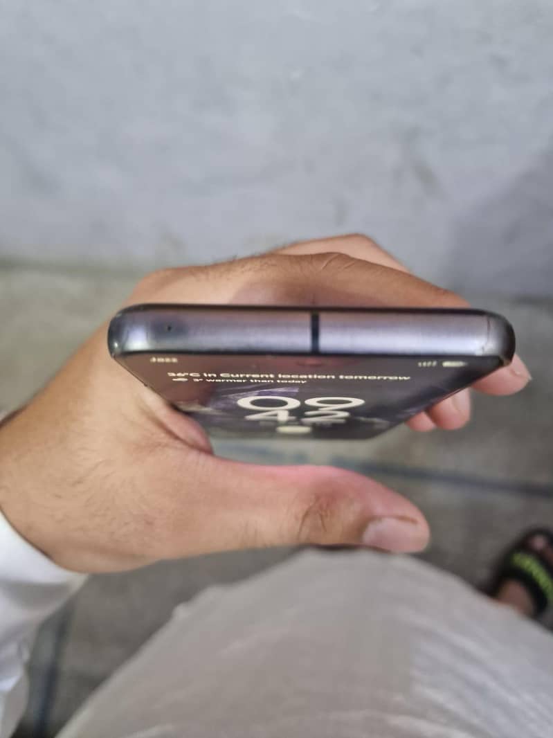 Google Pixel 8 3