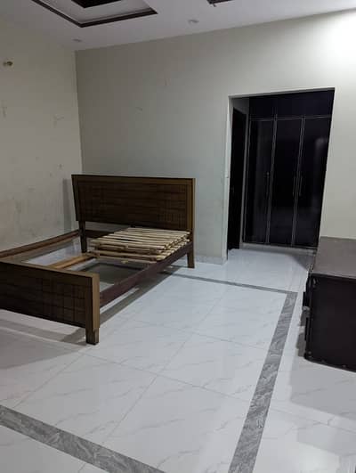 09 MARLA TILE FLOOR UPPER PORTION FOR SILENT OFFICE FOR RENT IN JOHAR TOWN LAHORE