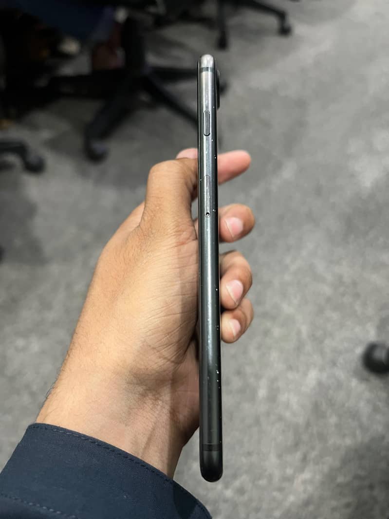 Apple iPhone 7 Plus 3