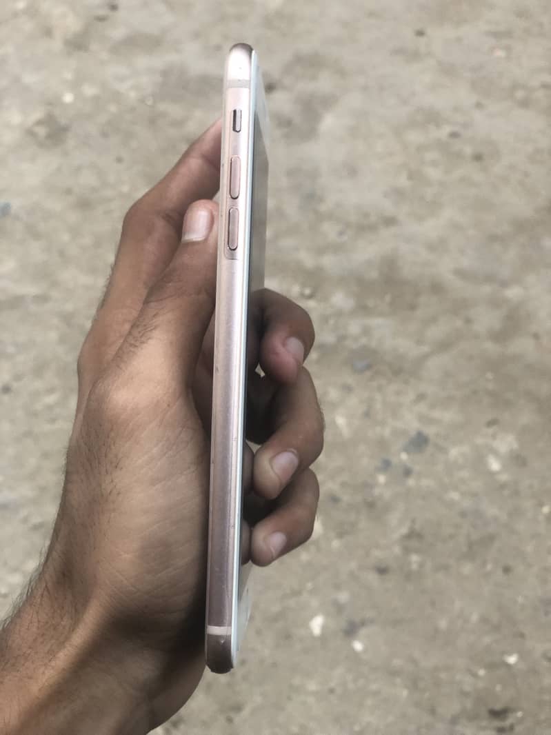 Apple iPhone 8 Plus 2