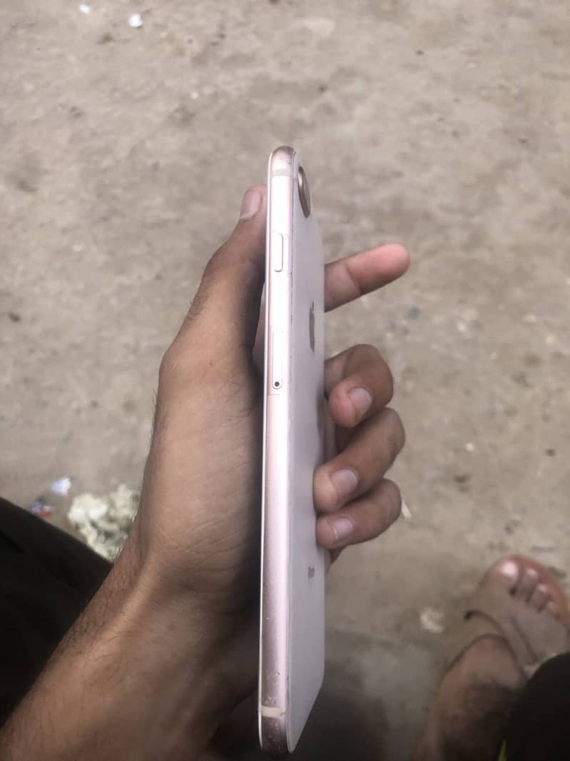 Apple iPhone 8 Plus 3