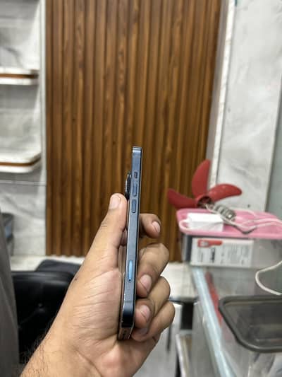 Iphone 13   03486556701