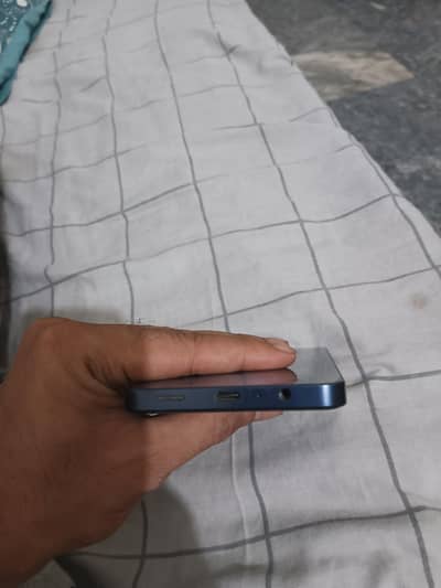 Samsung Mobile A06. . . . 6/128