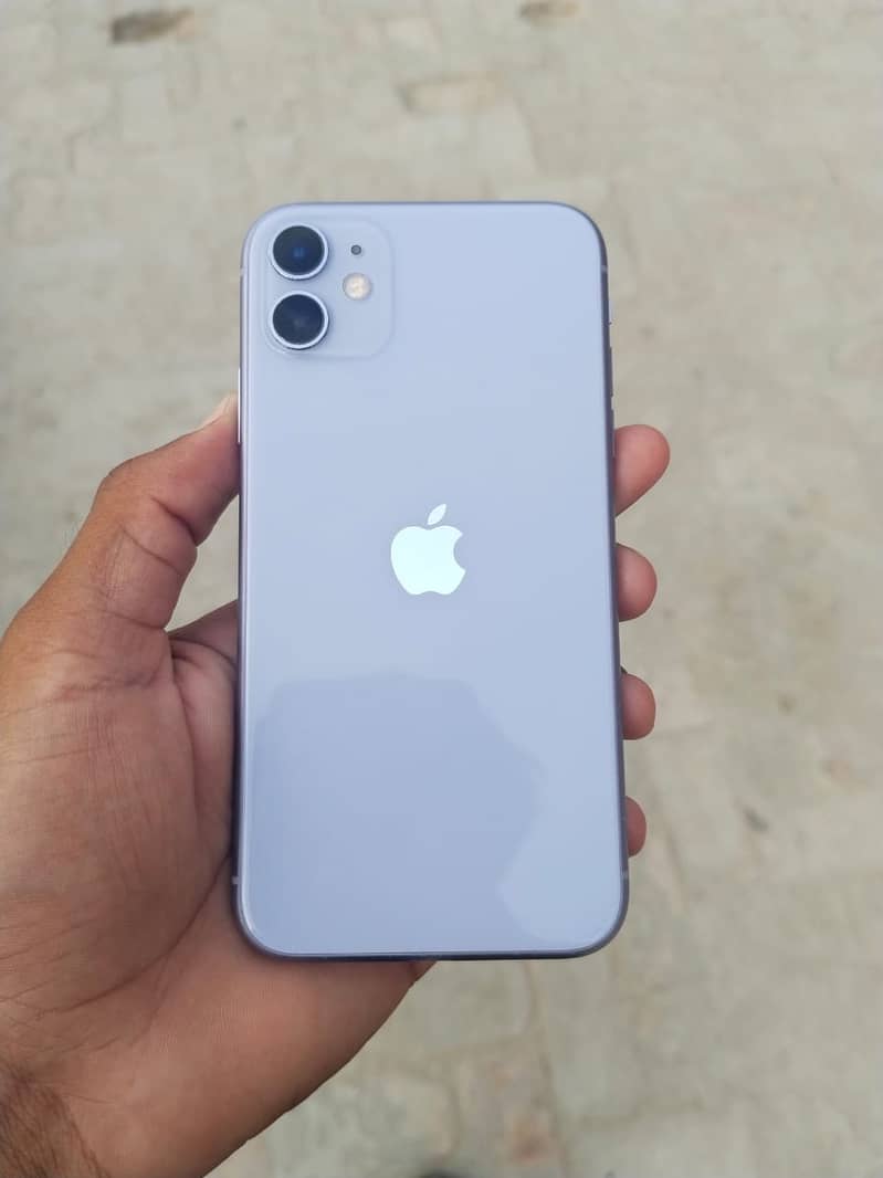 Apple iPhone 11 4