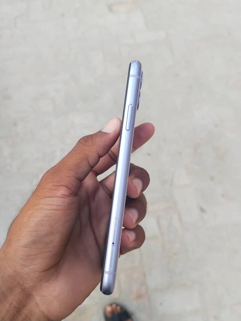 Apple iPhone 11 5