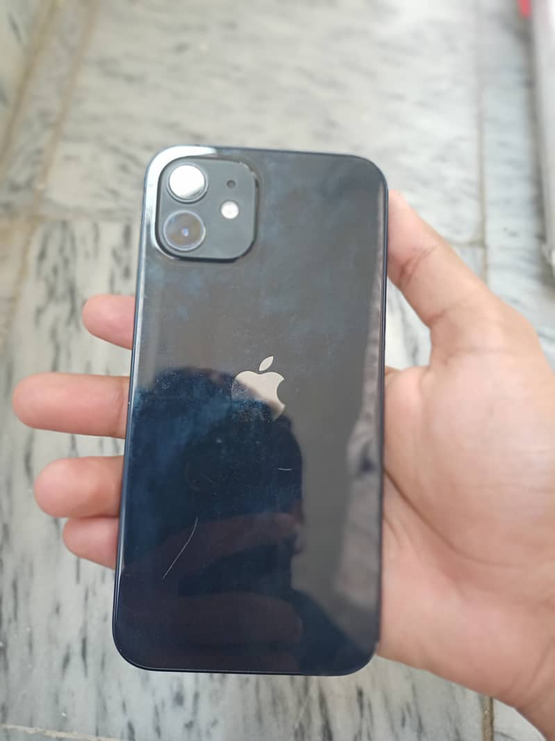 iPhone 12 3