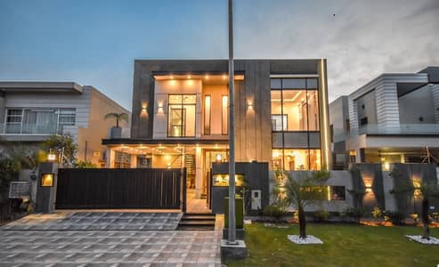 PHASE 7 1-KANAL BRAND NEW FULLY MAINTAINED BUNGALOW IS AVAILABLE FOR SALE